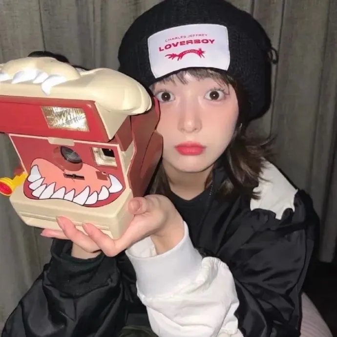 神秘裸女